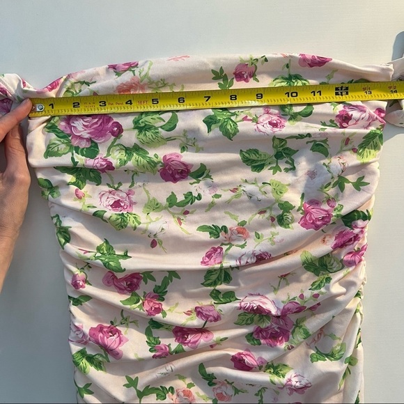 Revolve Superdown Elora Ruched Floral Mini Dress in Size S - Picture 5 of 8